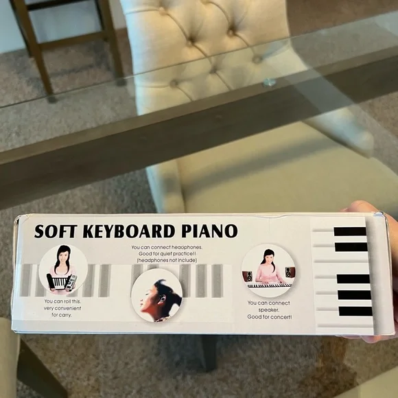 Electronic soft rollable keyboard piano - Picture 3 of 7